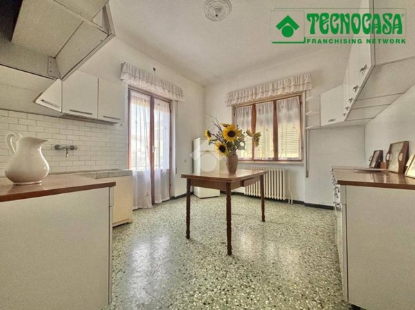 casa indipendente in vendita ad Ameglia