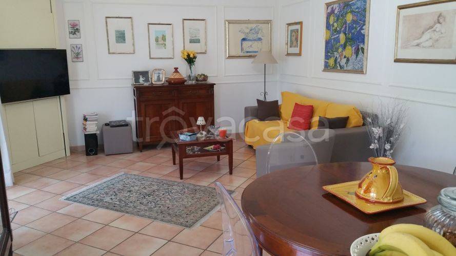 appartamento in vendita ad Ameglia