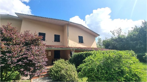 casa indipendente in vendita ad Ameglia in zona Bocca di Magra