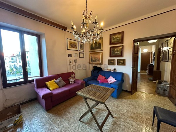 appartamento in vendita ad Ameglia in zona Fiumaretta