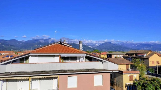 appartamento in vendita ad Ameglia in zona Fiumaretta