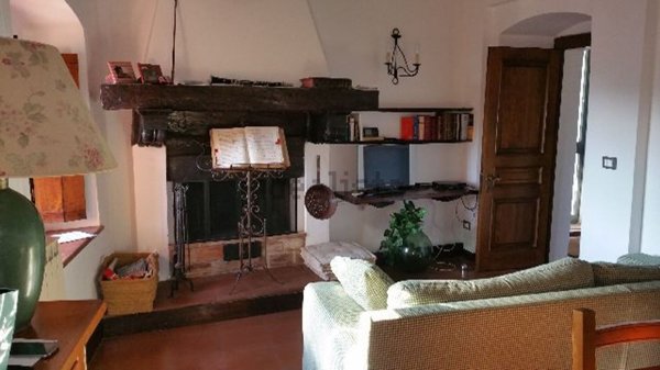 casa semindipendente in vendita ad Ameglia