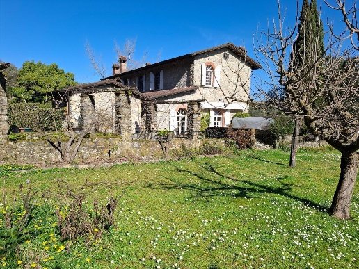 casa indipendente in vendita ad Ameglia