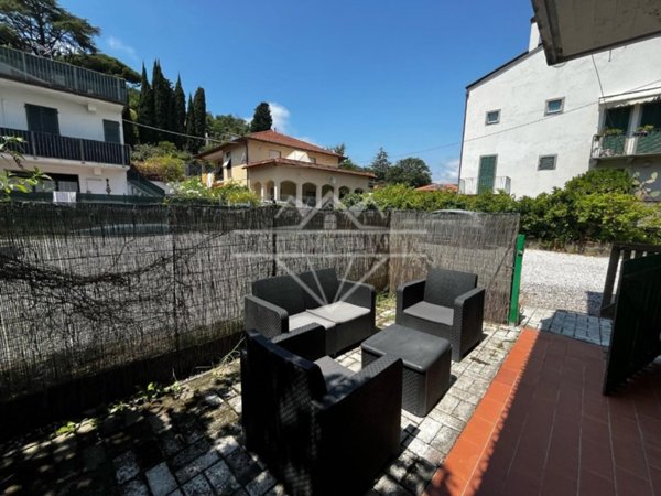 appartamento in vendita ad Ameglia in zona Bocca di Magra