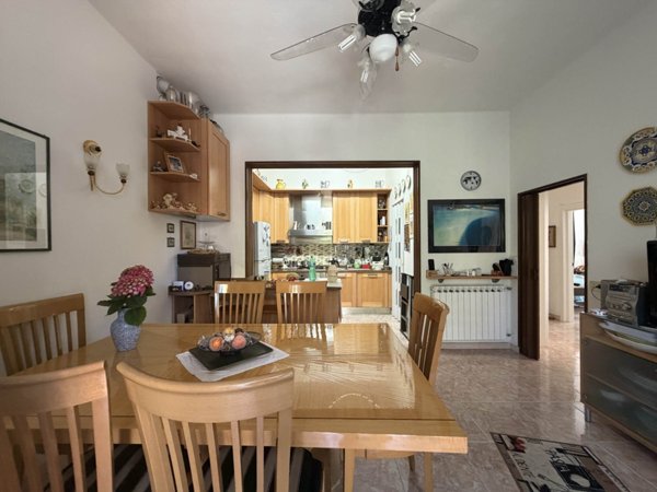 casa indipendente in vendita ad Ameglia in zona Fiumaretta
