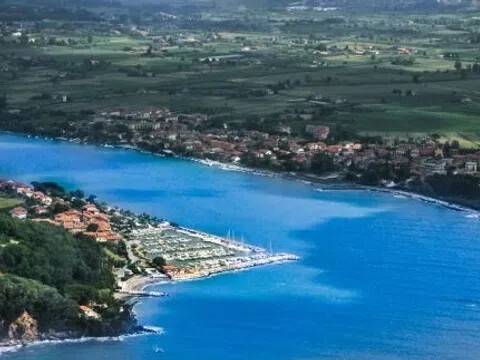 appartamento in vendita ad Ameglia