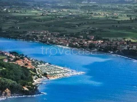 appartamento in vendita ad Ameglia