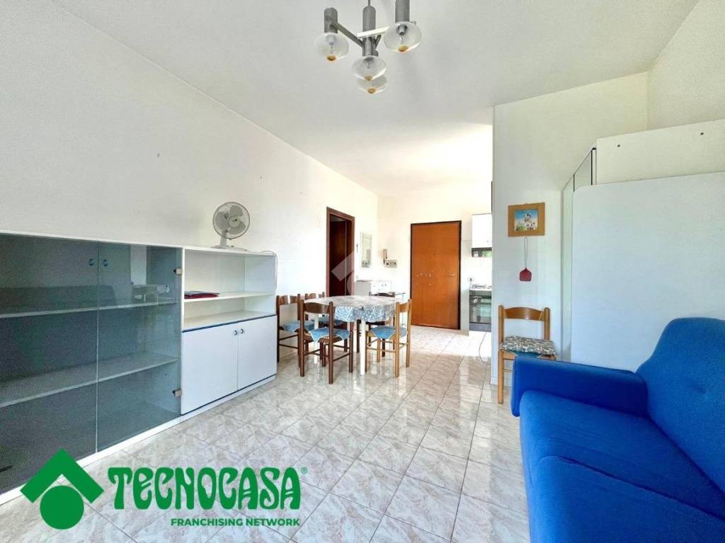 appartamento in vendita ad Ameglia in zona Cafaggio
