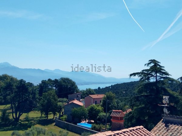 appartamento in vendita ad Ameglia in zona Montemarcello