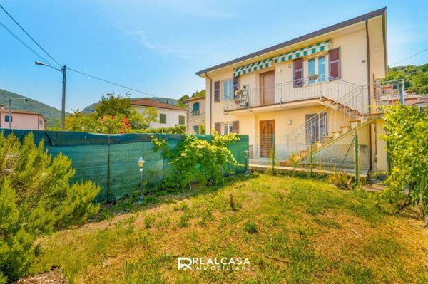 appartamento in vendita ad Ameglia in zona Cafaggio
