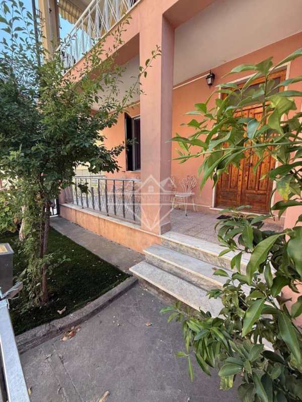 casa indipendente in vendita ad Ameglia in zona Fiumaretta