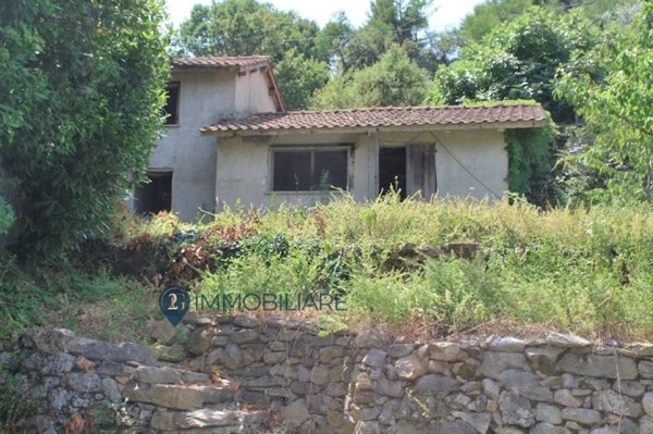 casale in vendita ad Ameglia