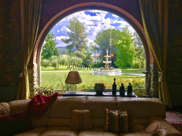 casa indipendente in vendita ad Ameglia in zona Fiumaretta
