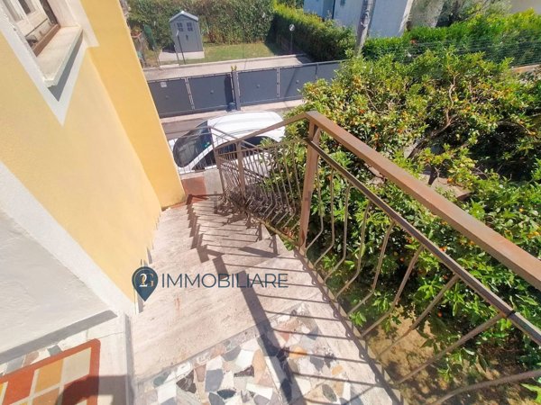 appartamento in vendita ad Ameglia in zona Cafaggio