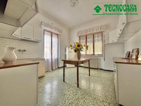 casa indipendente in vendita ad Ameglia in zona Cafaggio