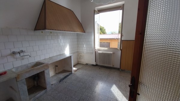 appartamento in vendita ad Ameglia in zona Bocca di Magra
