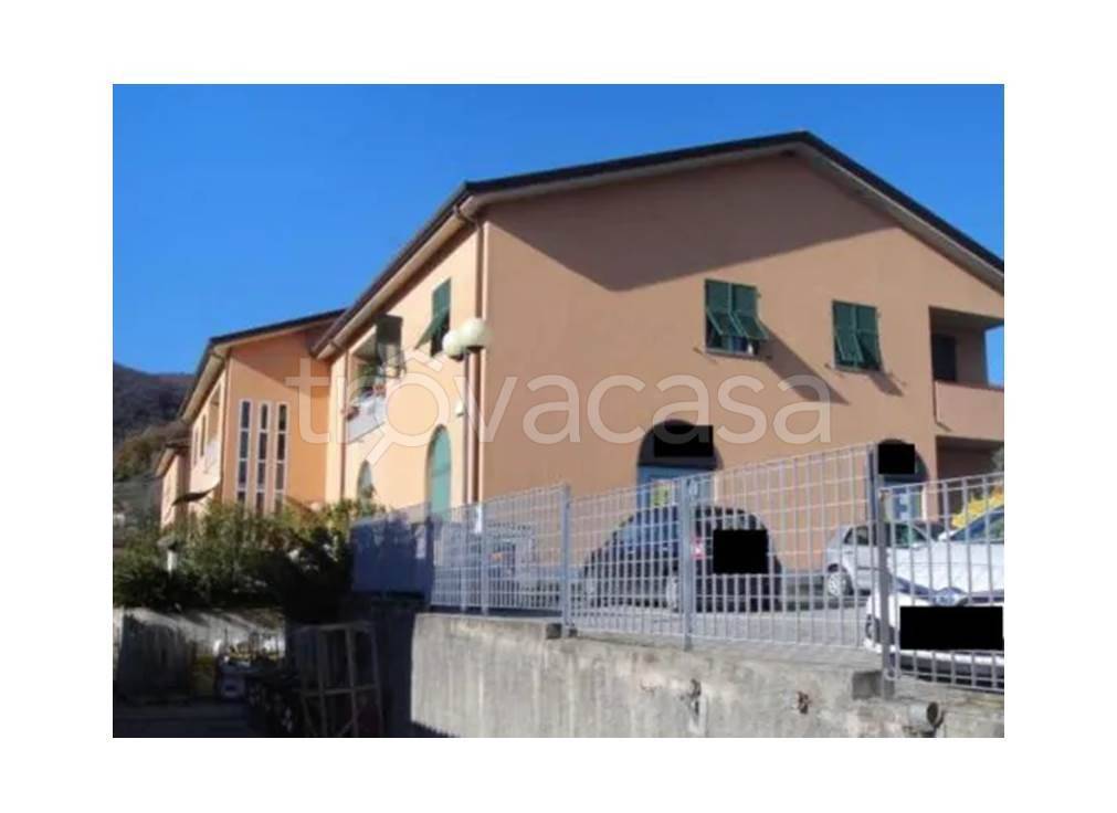 appartamento in vendita ad Ameglia in zona Fiumaretta