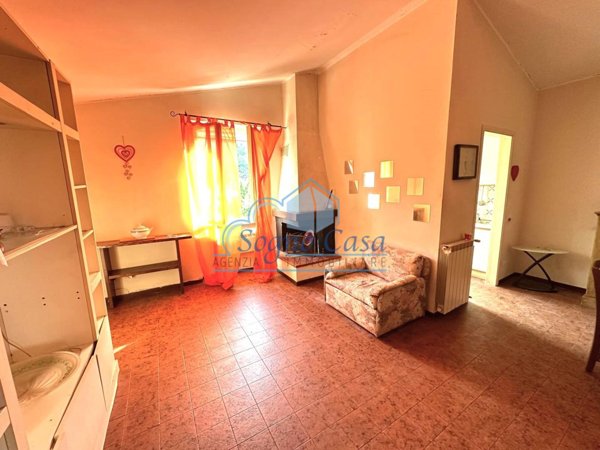 appartamento in vendita ad Ameglia in zona Fiumaretta
