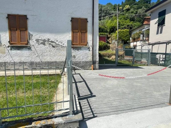 casa indipendente in vendita ad Ameglia in zona Cafaggio