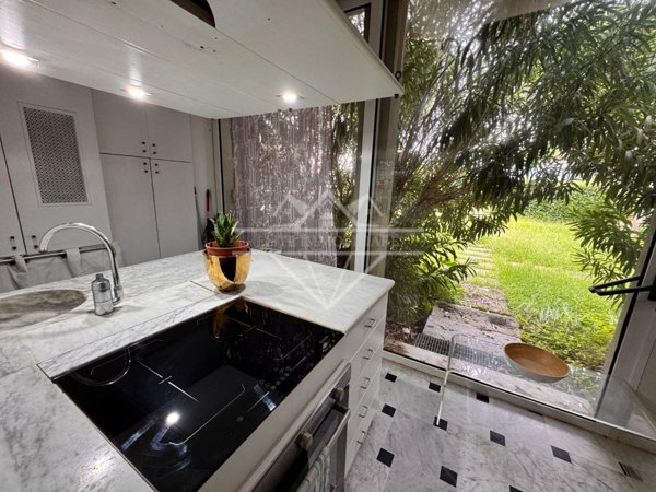 casa indipendente in vendita ad Ameglia in zona Fiumaretta