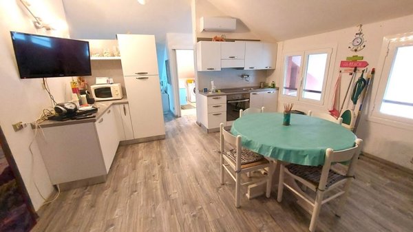 appartamento in vendita ad Ameglia in zona Bocca di Magra