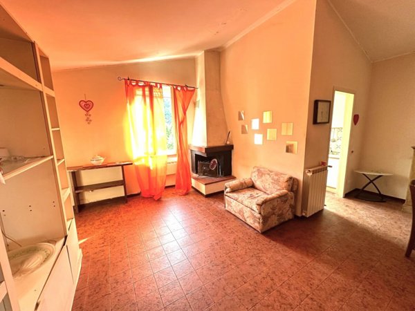 appartamento in vendita ad Ameglia in zona Fiumaretta