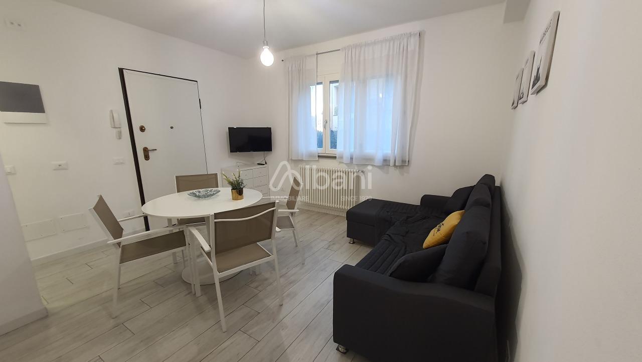 appartamento in vendita ad Arcola in zona Romito Magra