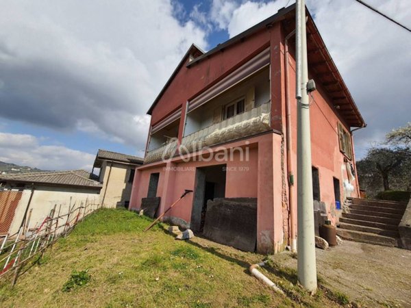 casa indipendente in vendita ad Arcola