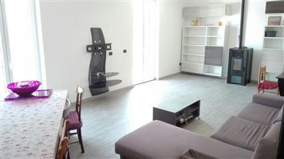 appartamento in vendita ad Arcola in zona Romito Magra
