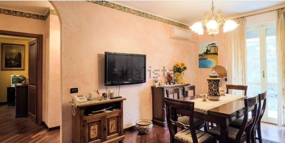 appartamento in vendita ad Arcola in zona Romito Magra