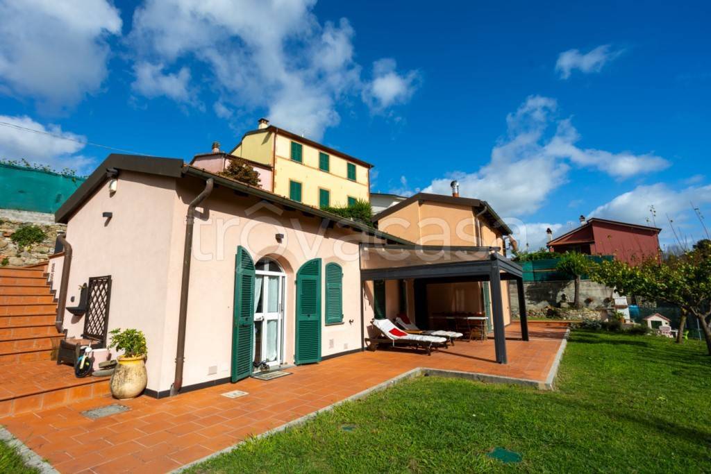 casa indipendente in vendita ad Arcola