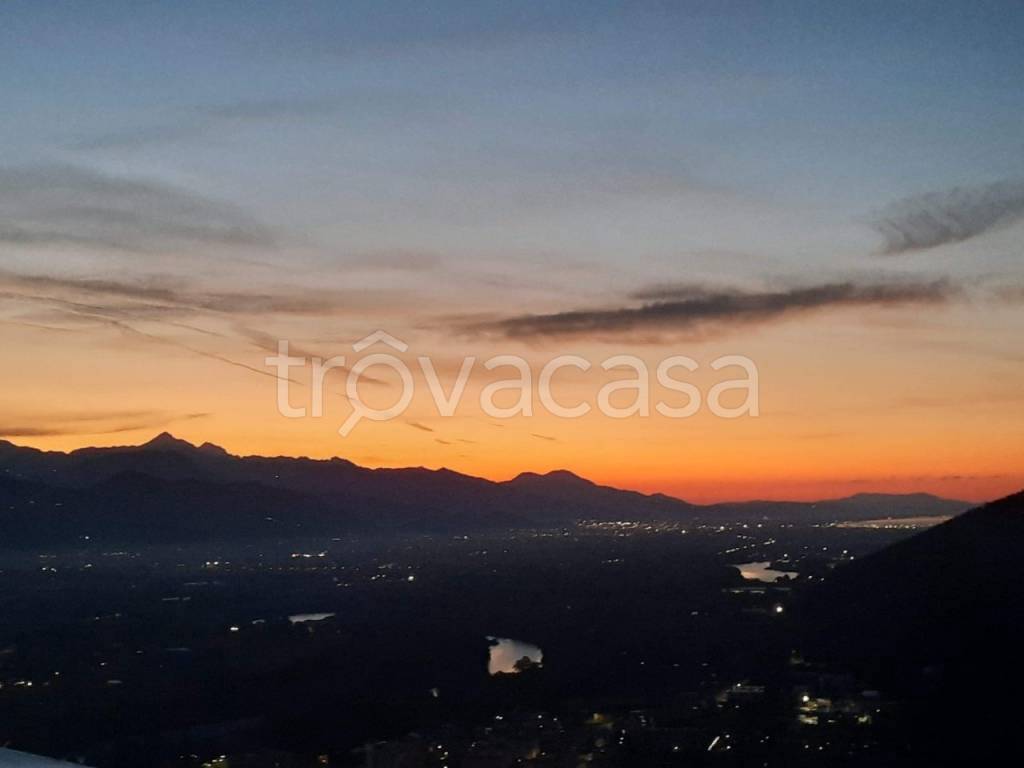 appartamento in vendita ad Arcola in zona Trebiano