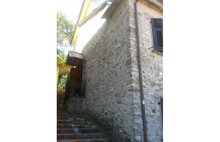 casa indipendente in vendita ad Arcola in zona Trebiano