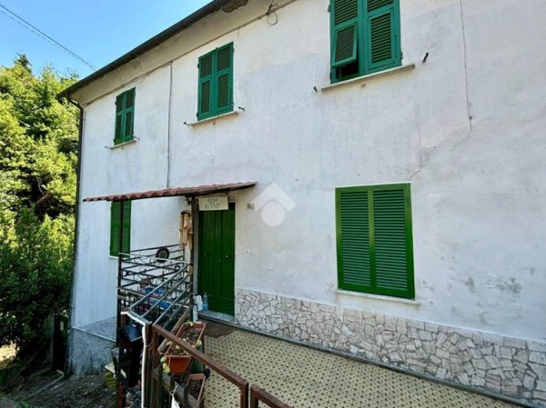 casa indipendente in vendita ad Arcola