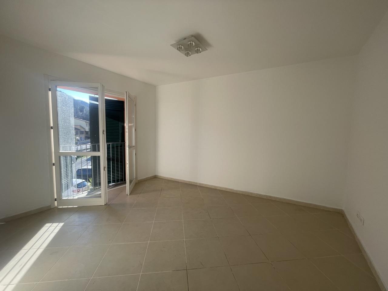 appartamento in vendita ad Arcola in zona Romito Magra