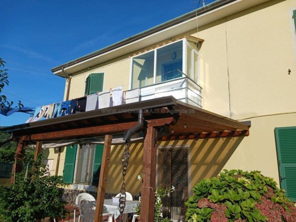 casa indipendente in vendita ad Arcola