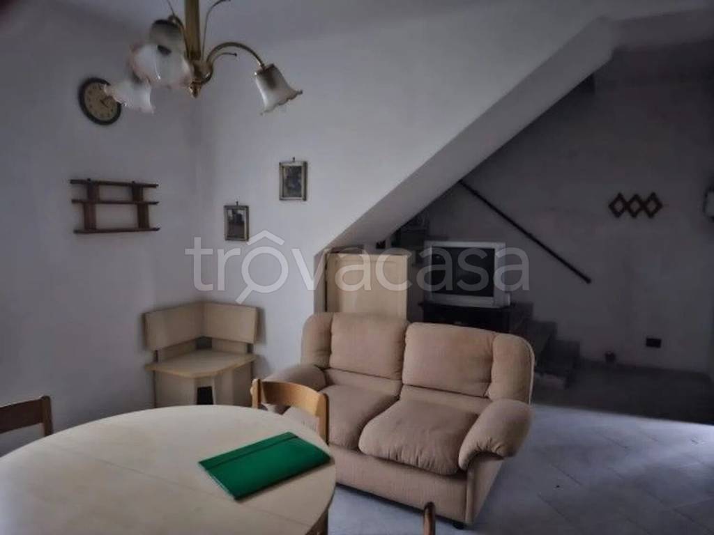 casa indipendente in vendita ad Arcola