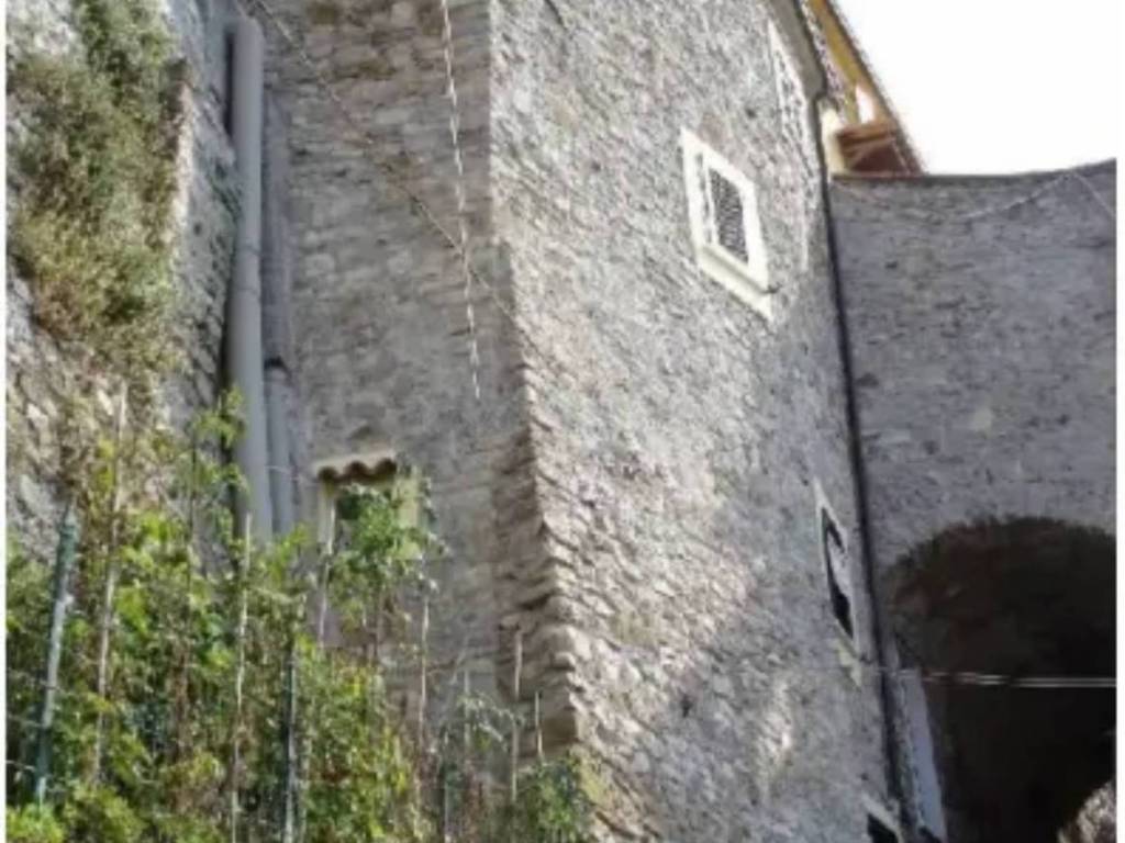 appartamento in vendita ad Arcola in zona Trebiano