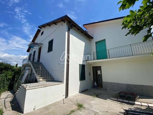 casa indipendente in vendita ad Arcola