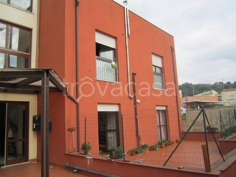appartamento in vendita ad Arcola in zona Ressora