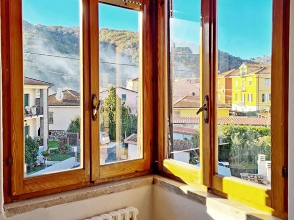 appartamento in vendita ad Arcola in zona Romito Magra