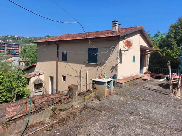 casa indipendente in vendita ad Arcola