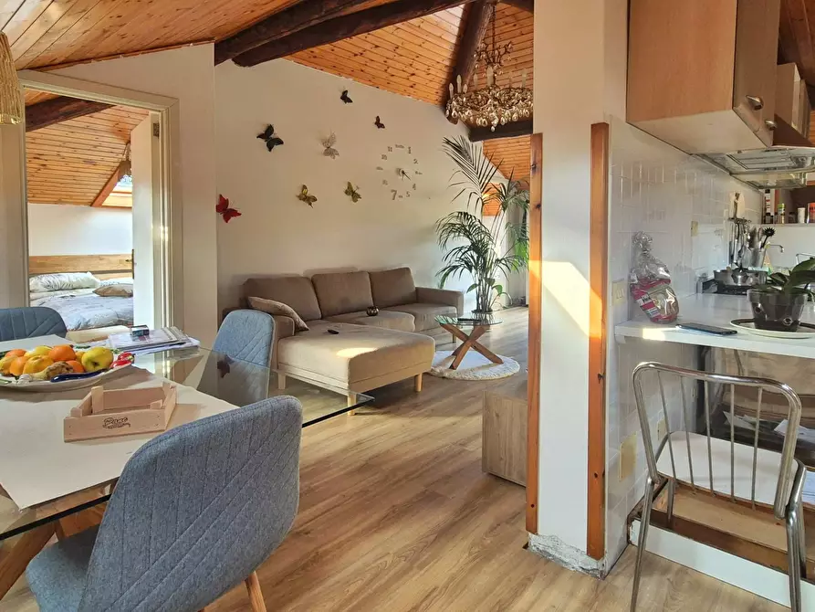 casa indipendente in vendita ad Arcola in zona Romito Magra