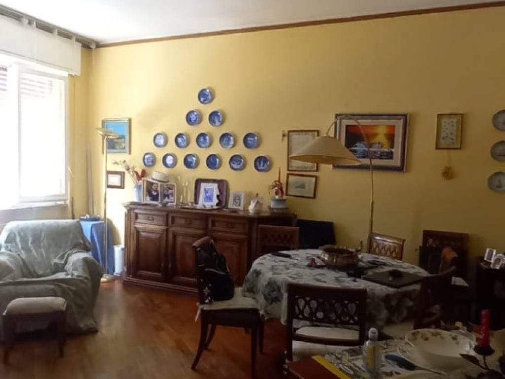 appartamento in vendita ad Arcola in zona Romito Magra