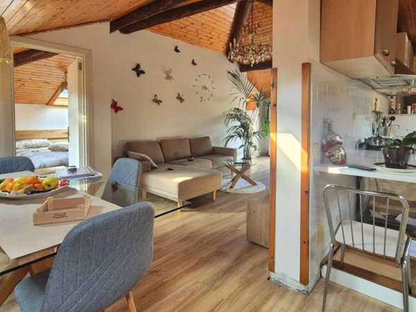 casa indipendente in vendita ad Arcola in zona Romito Magra