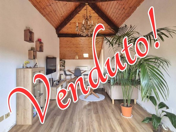 casa indipendente in vendita ad Arcola in zona Romito Magra