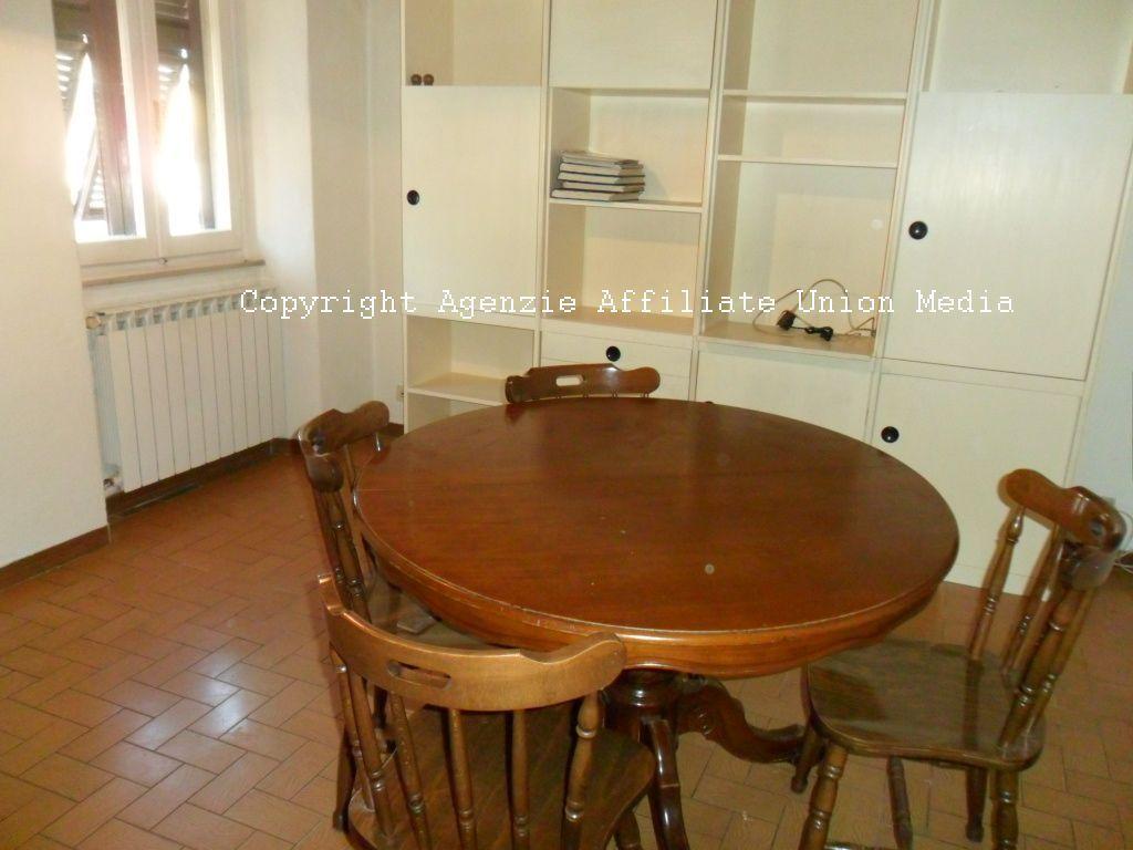 appartamento in vendita ad Arcola in zona Romito Magra