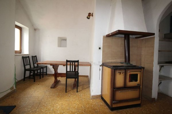 casa semindipendente in vendita ad Arcola in zona Ressora