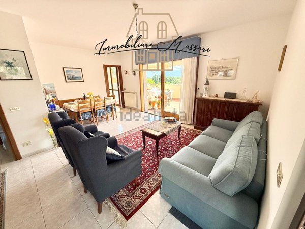 appartamento in vendita ad Arcola in zona Romito Magra