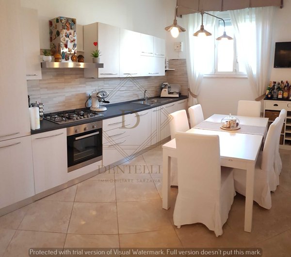 appartamento in vendita ad Arcola in zona Romito Magra